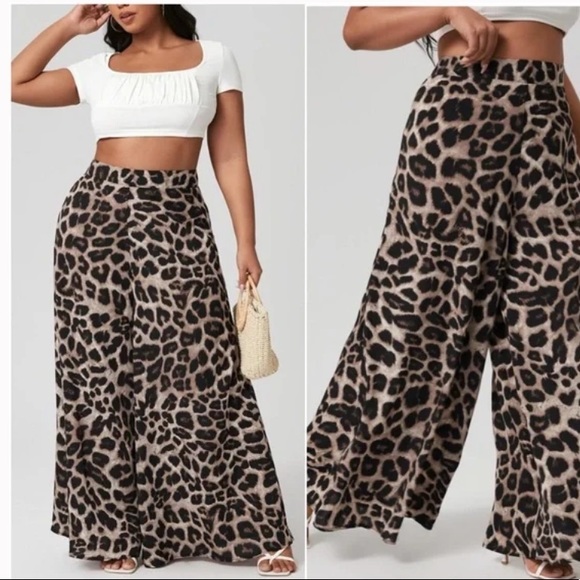 Plus Boho Tan leopard print wide leg palazzo pants - Picture 2 of 3